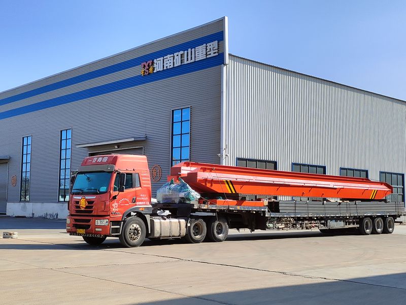 電動(dòng)單梁起重機(jī)，LD20t-26.8m，4臺(tái)，發(fā)往石家莊交付客戶使用。